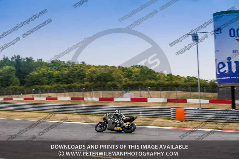donington no limits trackday;donington park photographs;donington trackday photographs;no limits trackdays;peter wileman photography;trackday digital images;trackday photos